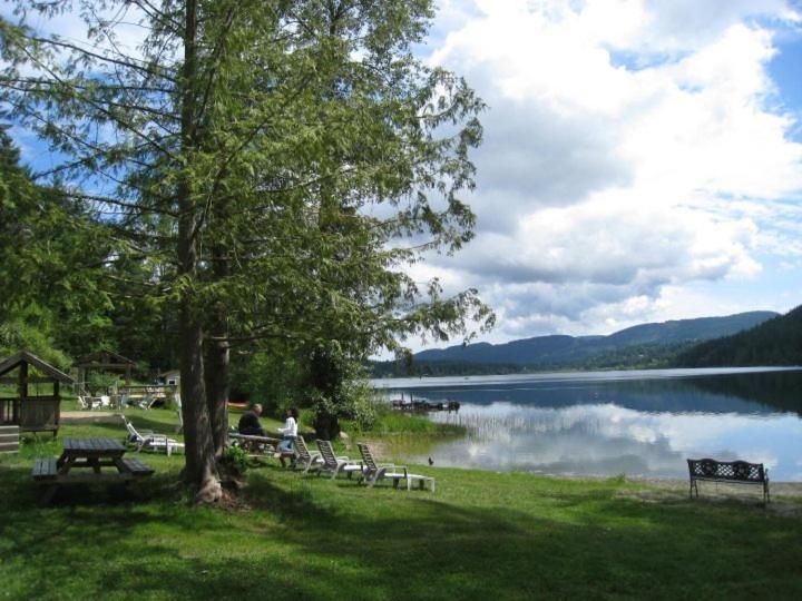 Green Acres Lakeside Resort Salt Spring Island Ganges Luaran gambar
